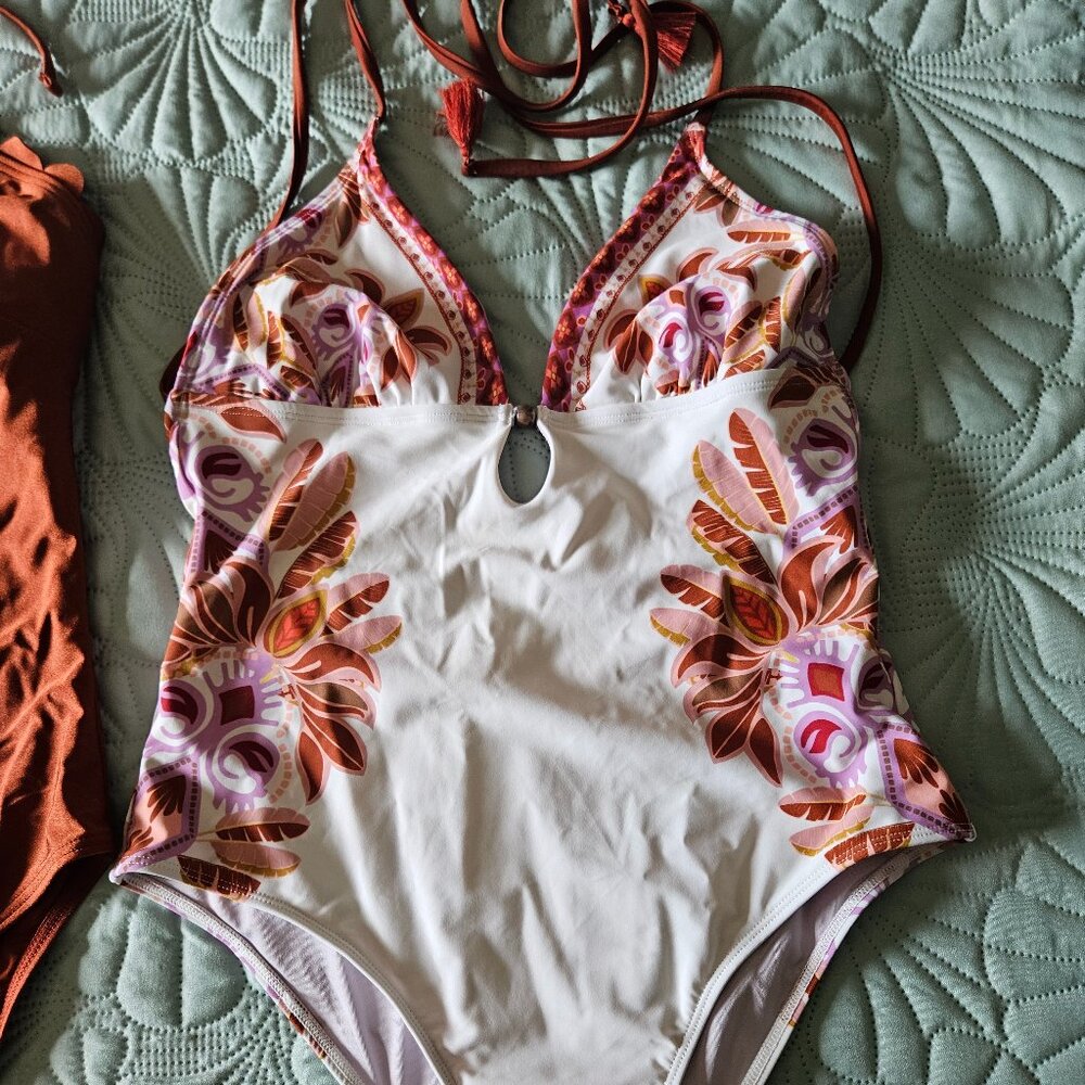 Cupshe  halter one piece  swimsuit